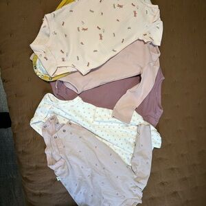 6 Assorted carters Baby Onesies in Pastel Colors